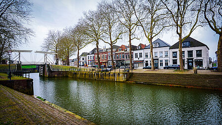 Foto van de iconische brug van Vreeswijk