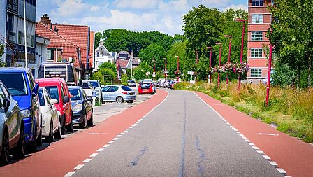 Foto van de straat waar de Van Bentumfabriek aan stond